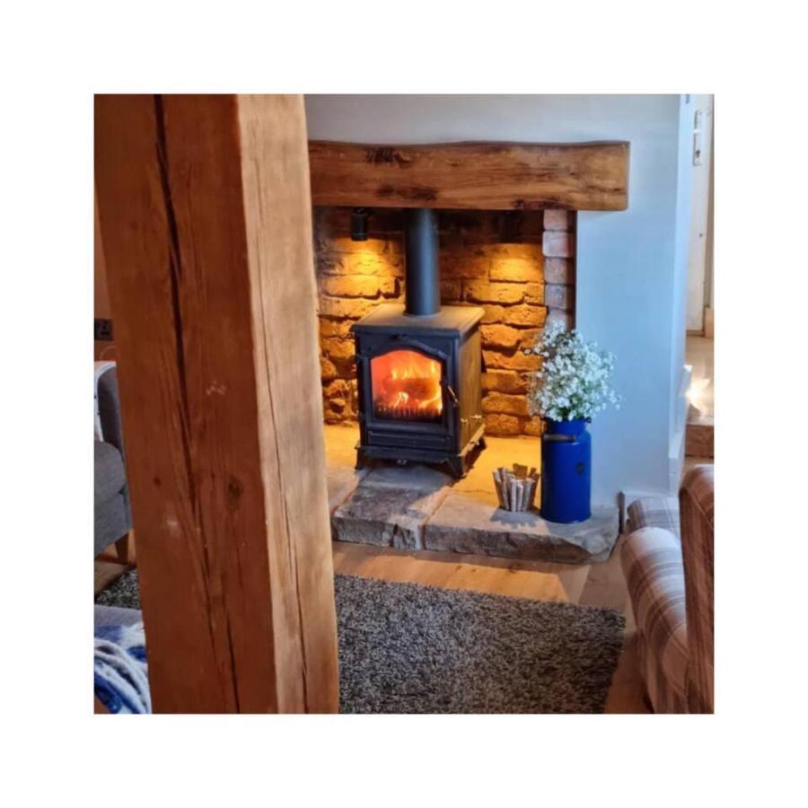 Stunning Quirky 2-Bed Cottage In New Brighton Wallasey Bagian luar foto