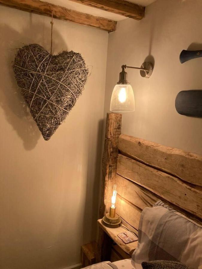 Stunning Quirky 2-Bed Cottage In New Brighton Wallasey Bagian luar foto